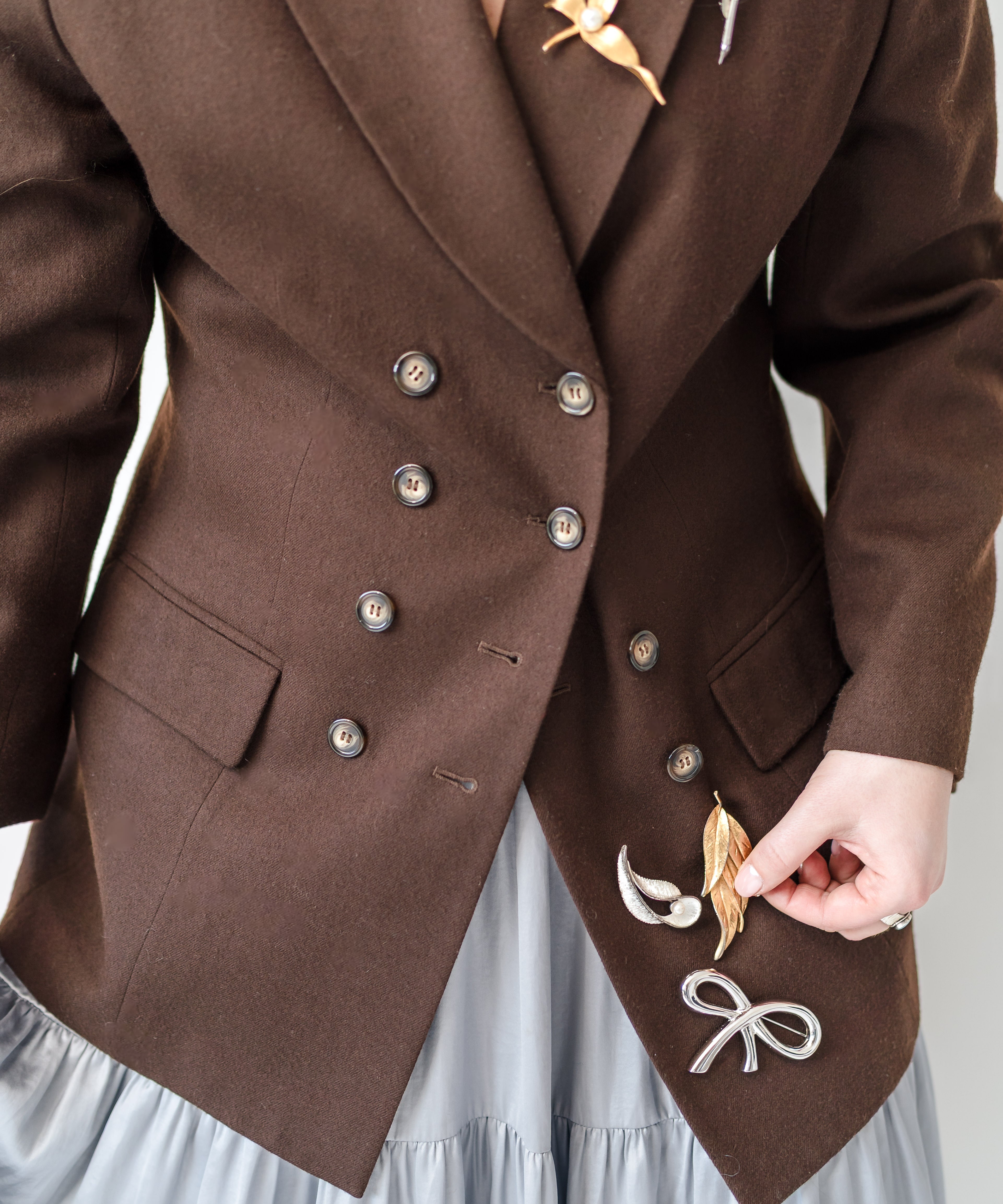 Brooches. Zero grandma energy