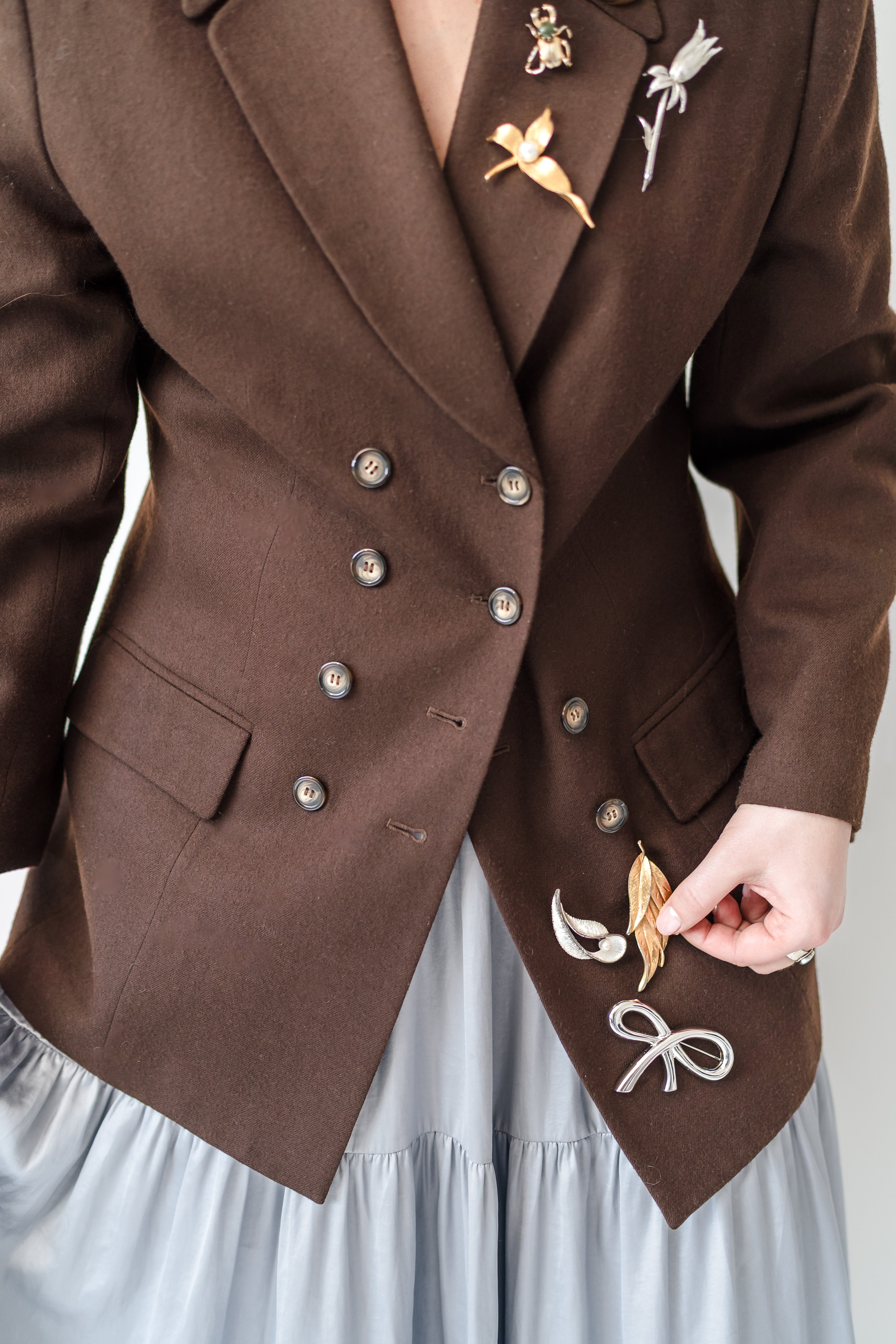 Brooches. Zero grandma energy